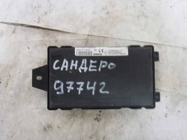  8201068826