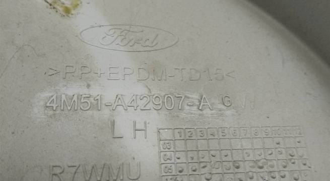  1352779