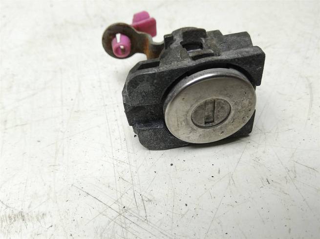  D8700AL527