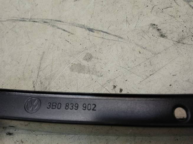  3b0837902