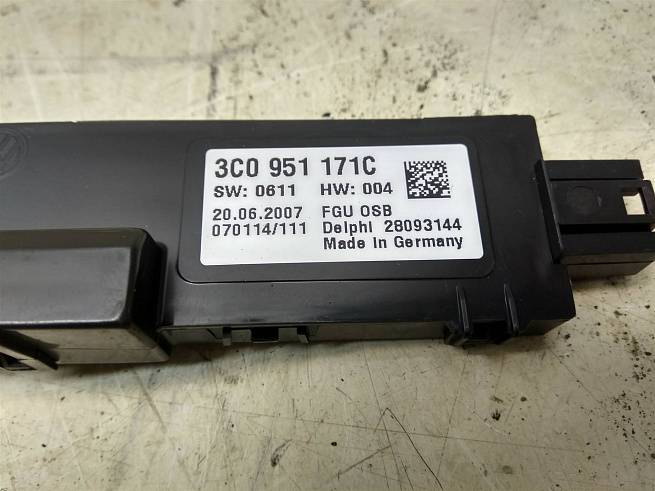  3c0951171c