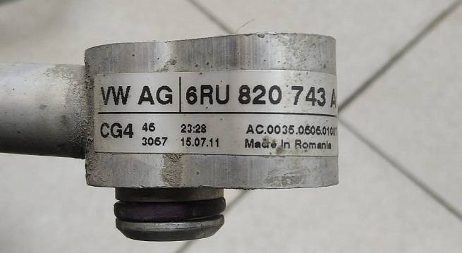  6RU820743A