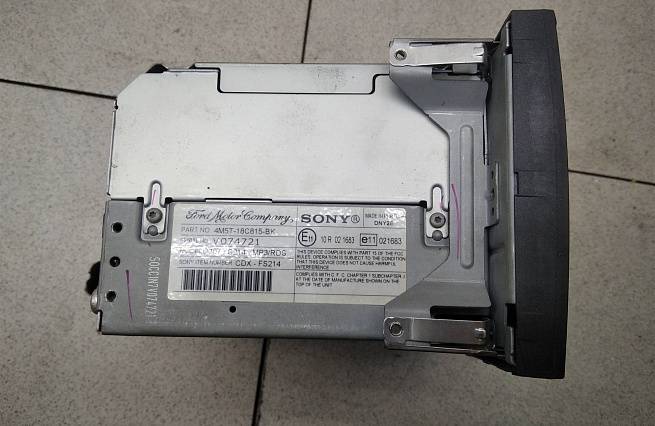  4M5T18C815BK