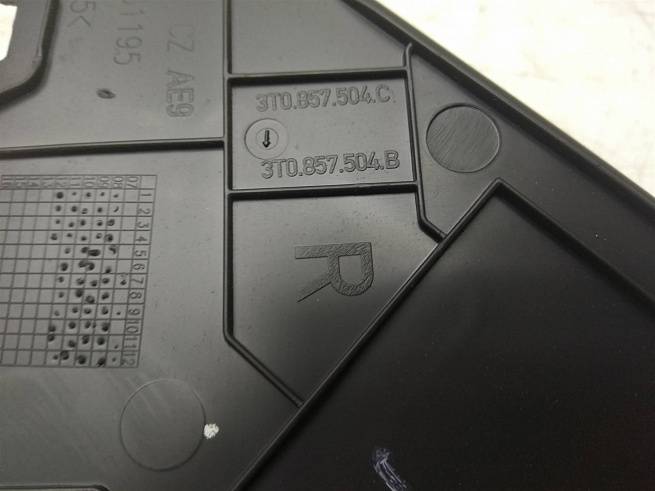  3T0857504B