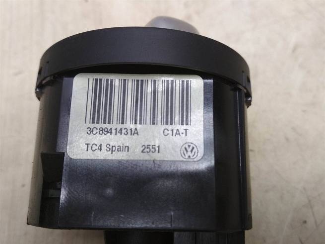  3C8941431A