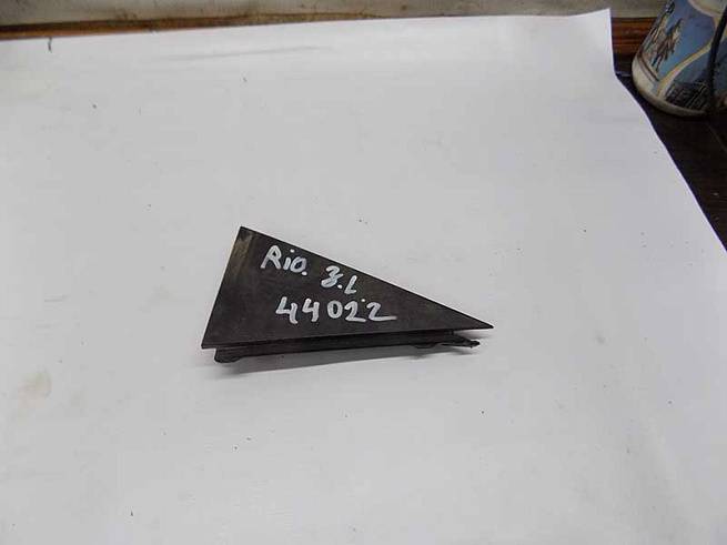 838304X000 838304X000