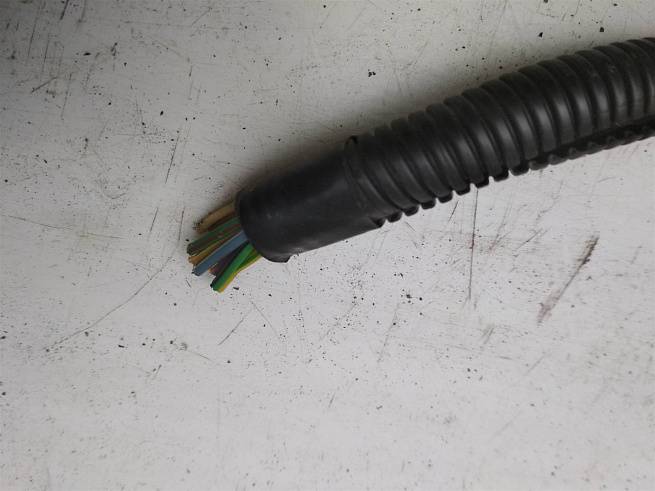  21900372403080